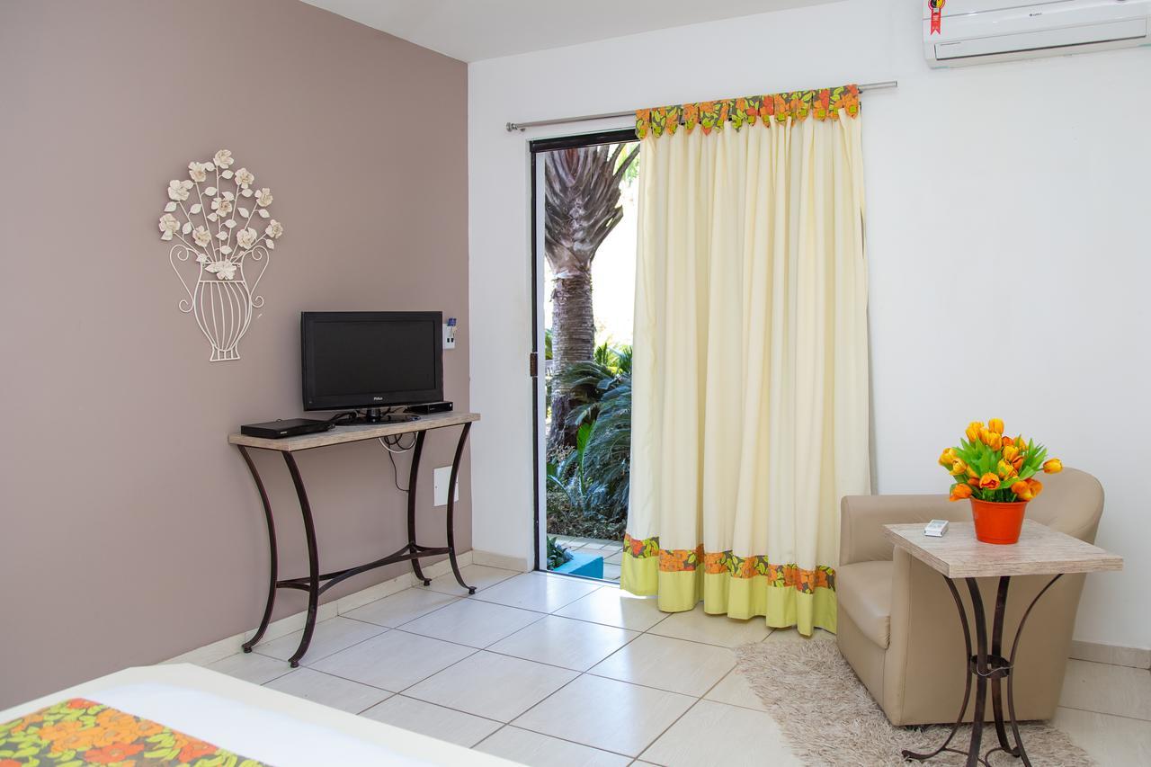 Hospedaria Entre Amigos Armacao dos Buzios ภายนอก รูปภาพ